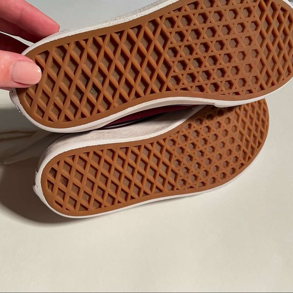 Vans - Picture 10 of 10